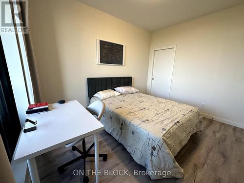 524 - 690 King Street W, Kitchener, ON - Indoor Photo Showing Bedroom