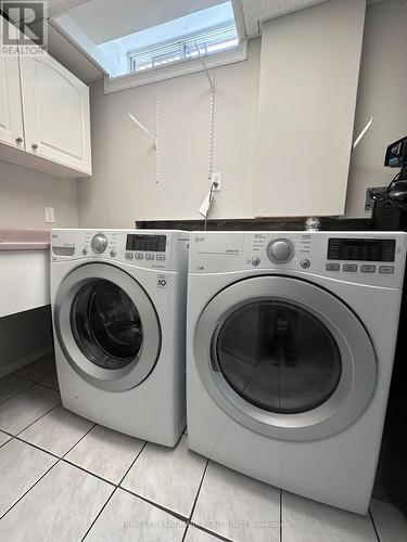 112 Cole Road, Guelph, ON - Indoor Photo Showing Laundry Room