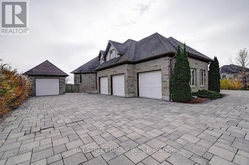 74 Paddock Court, Kitchener, ON - Outdoor