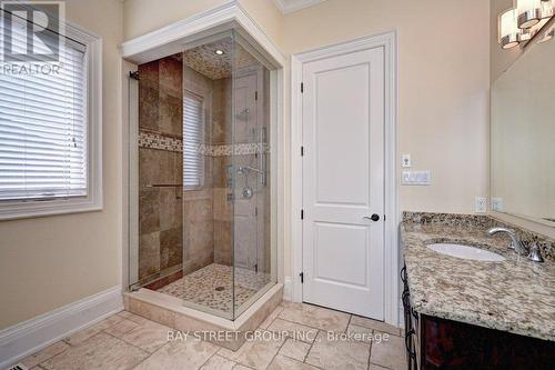 74 Paddock Court, Kitchener, ON - Indoor Photo Showing Bathroom