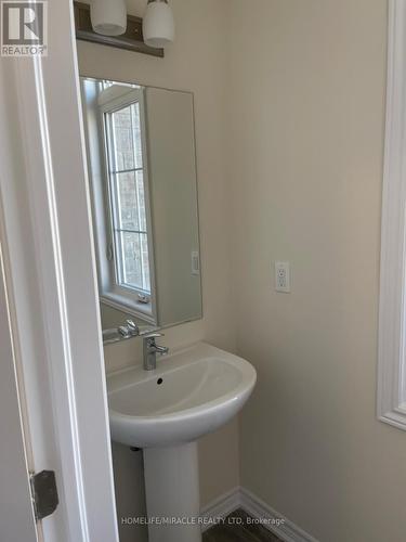 25 Steer Road, Erin, ON - Indoor Photo Showing Bathroom