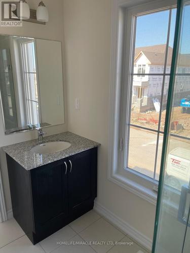 25 Steer Road, Erin, ON - Indoor Photo Showing Bathroom