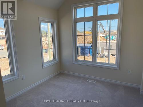 25 Steer Road, Erin, ON - Indoor Photo Showing Other Room