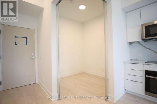 229 - 181 Sheppard Avenue E, Toronto, ON - Indoor Photo Showing Other Room