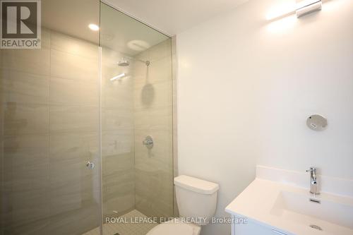 229 - 181 Sheppard Avenue E, Toronto, ON - Indoor Photo Showing Bathroom