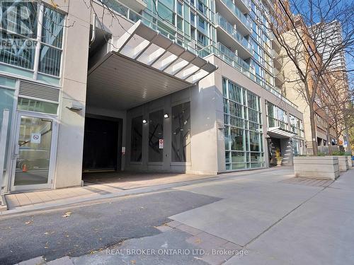 511 - 96 St Patrick Street, Toronto, ON - Outdoor