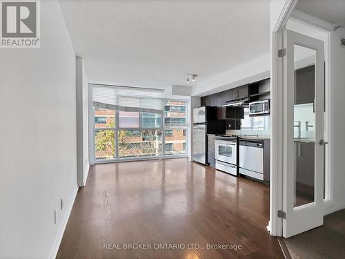 511 - 96 St Patrick Street, Toronto, ON - Indoor Photo Showing Kitchen