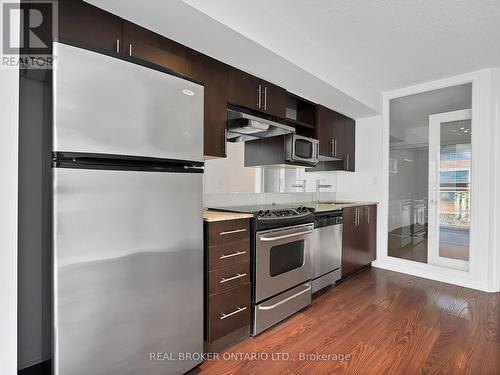 511 - 96 St Patrick Street, Toronto, ON - Indoor Photo Showing Kitchen