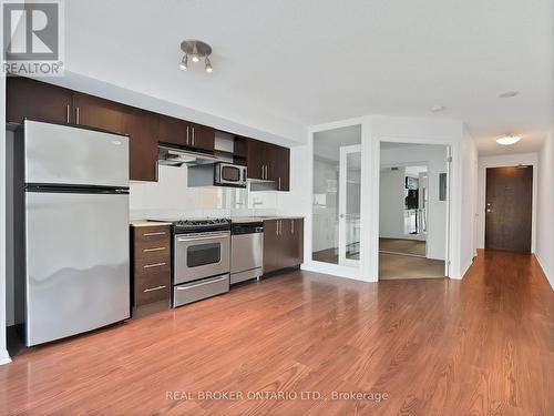 511 - 96 St Patrick Street, Toronto, ON - Indoor Photo Showing Kitchen