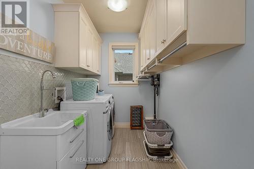 196 Francis Court, Windsor, ON - Indoor Photo Showing Laundry Room