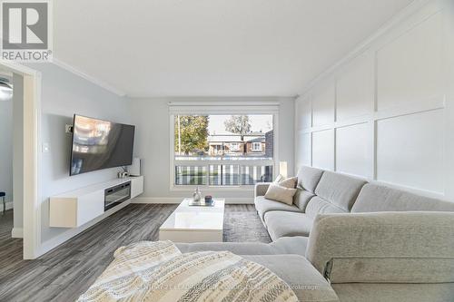 35 Heaslip Terrace, Toronto, ON - Indoor Photo Showing Living Room