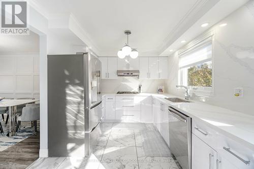 35 Heaslip Terrace, Toronto, ON - Indoor Photo Showing Kitchen With Upgraded Kitchen