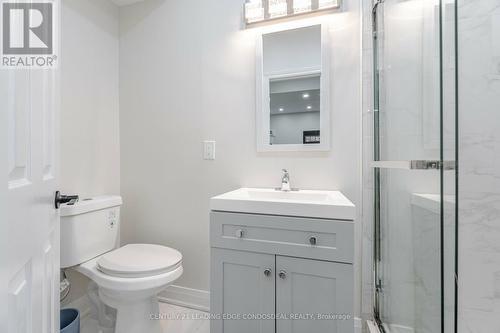 35 Heaslip Terrace, Toronto, ON - Indoor Photo Showing Bathroom