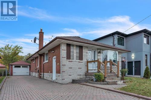 94 Waringstown Drive, Toronto, ON - Outdoor With Facade