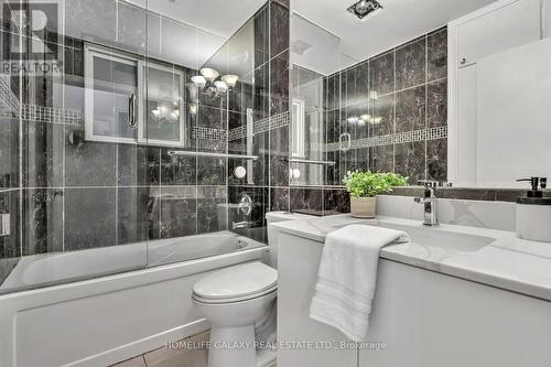 94 Waringstown Drive, Toronto, ON - Indoor Photo Showing Bathroom