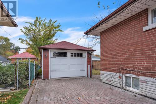 94 Waringstown Drive, Toronto, ON - Outdoor With Exterior