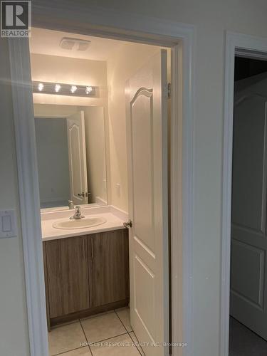 925 Rexton Drive, Oshawa, ON - Indoor Photo Showing Bathroom