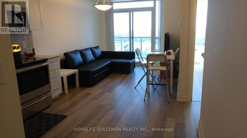 616 - 7167 Yonge Street E, Markham, ON - Indoor