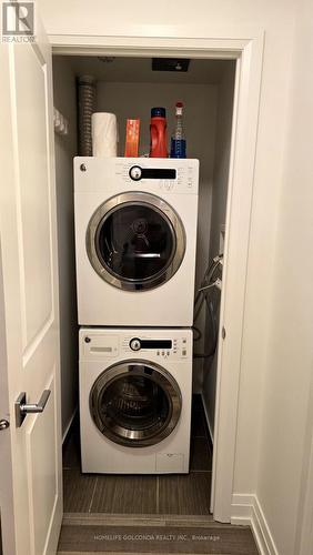 616 - 7167 Yonge Street E, Markham, ON - Indoor Photo Showing Laundry Room