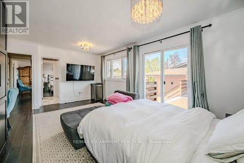 131 Green Road, Hamilton, ON - Indoor Photo Showing Bedroom