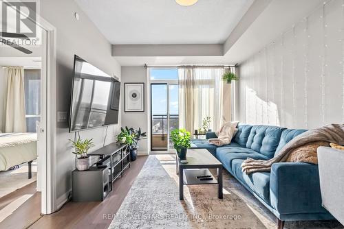 1603 - 9500 Markham Road, Markham, ON - Indoor Photo Showing Living Room