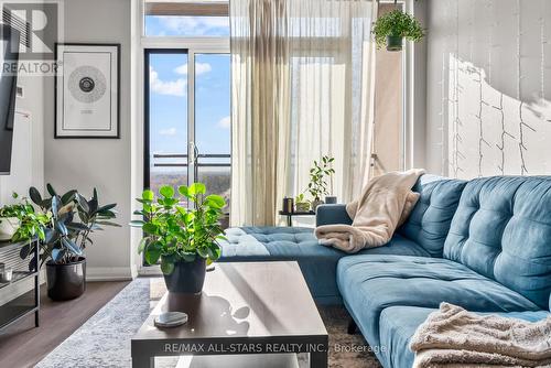 1603 - 9500 Markham Road, Markham, ON - Indoor Photo Showing Living Room