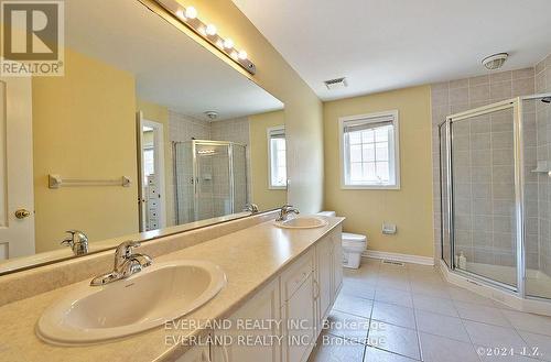 12 Ferretti Street, Vaughan, ON - Indoor Photo Showing Bathroom