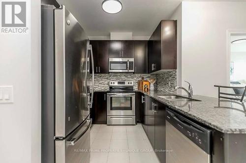 417 - 7325 Markham Road, Markham, ON - Indoor Photo Showing Kitchen With Stainless Steel Kitchen With Double Sink With Upgraded Kitchen