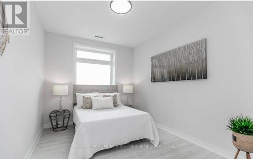 417 - 7325 Markham Road, Markham, ON - Indoor Photo Showing Bedroom