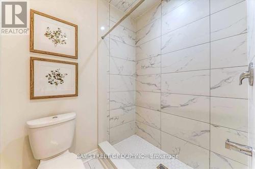 404 Baker Hill Boulevard, Whitchurch-Stouffville, ON - Indoor Photo Showing Bathroom