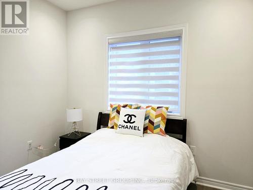 404 Baker Hill Boulevard, Whitchurch-Stouffville, ON - Indoor Photo Showing Bedroom