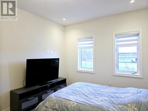 404 Baker Hill Boulevard, Whitchurch-Stouffville, ON - Indoor Photo Showing Bedroom