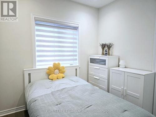 404 Baker Hill Boulevard, Whitchurch-Stouffville, ON - Indoor Photo Showing Bedroom