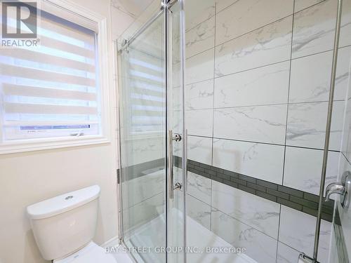 404 Baker Hill Boulevard, Whitchurch-Stouffville, ON - Indoor Photo Showing Bathroom