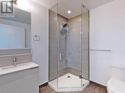 5210 - 5 Buttermill Avenue, Vaughan, ON - Indoor Photo Showing Bathroom