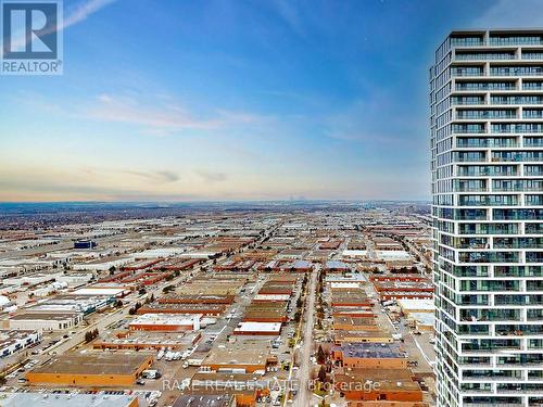 5210 - 5 Buttermill Avenue, Vaughan, ON - Outdoor With View