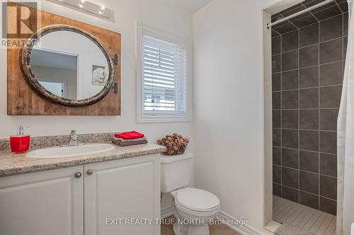 7 Links Trail, Georgian Bay, ON - Indoor Photo Showing Bathroom