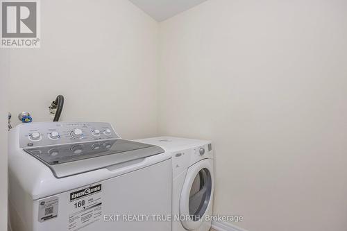 7 Links Trail, Georgian Bay, ON - Indoor Photo Showing Laundry Room