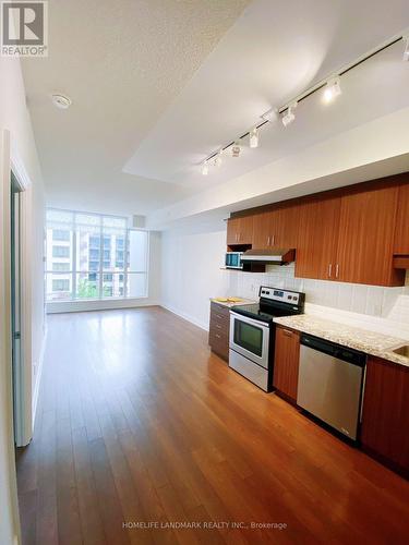 602 - 33 Clegg Road, Markham, ON - Indoor Photo Showing Kitchen With Stainless Steel Kitchen