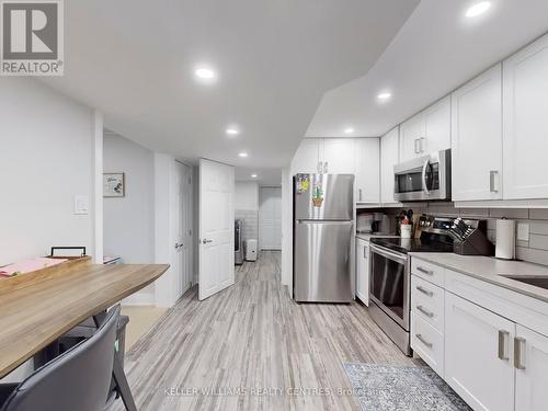 24 North Street, Uxbridge, ON - Indoor Photo Showing Kitchen