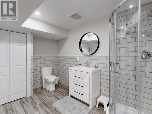 24 North Street, Uxbridge, ON - Indoor Photo Showing Bathroom