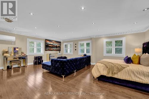 247 Sand Road, East Gwillimbury, ON - Indoor Photo Showing Bedroom