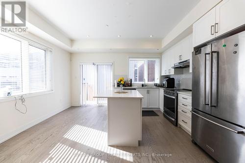 82 William Duncan Road, Toronto, ON - Indoor Photo Showing Kitchen