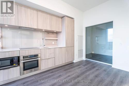 2206 - 28 Ann Street, Mississauga, ON - Indoor Photo Showing Kitchen