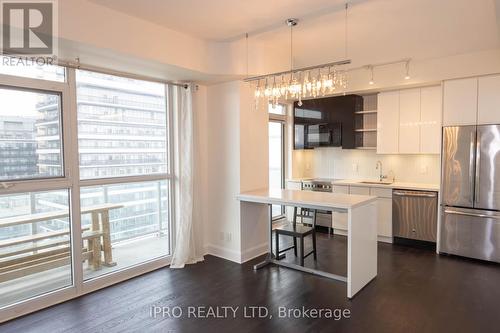 1208 - 33 Shore Breeze Drive, Toronto, ON - Indoor Photo Showing Kitchen With Upgraded Kitchen