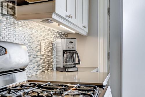 B - 184 Bartlett Avenue, Toronto, ON - Indoor Photo Showing Kitchen