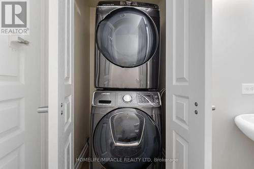 Ph2 - 225 Webb Drive, Mississauga, ON - Indoor Photo Showing Laundry Room