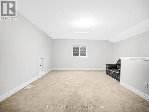 156 Hollybrook Trail, Kitchener, ON - Indoor Photo Showing Other Room