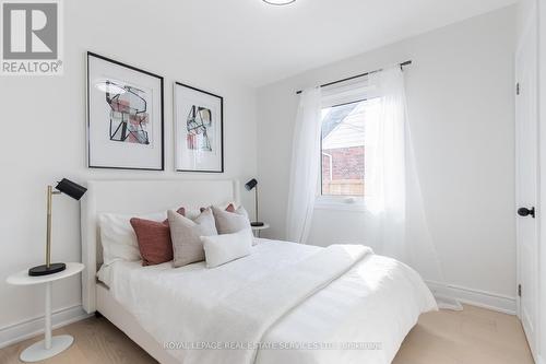 46 Upper Walker Avenue, Hamilton, ON - Indoor Photo Showing Bedroom