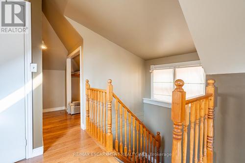 26 Ontario Avenue, Hamilton, ON - Indoor Photo Showing Other Room